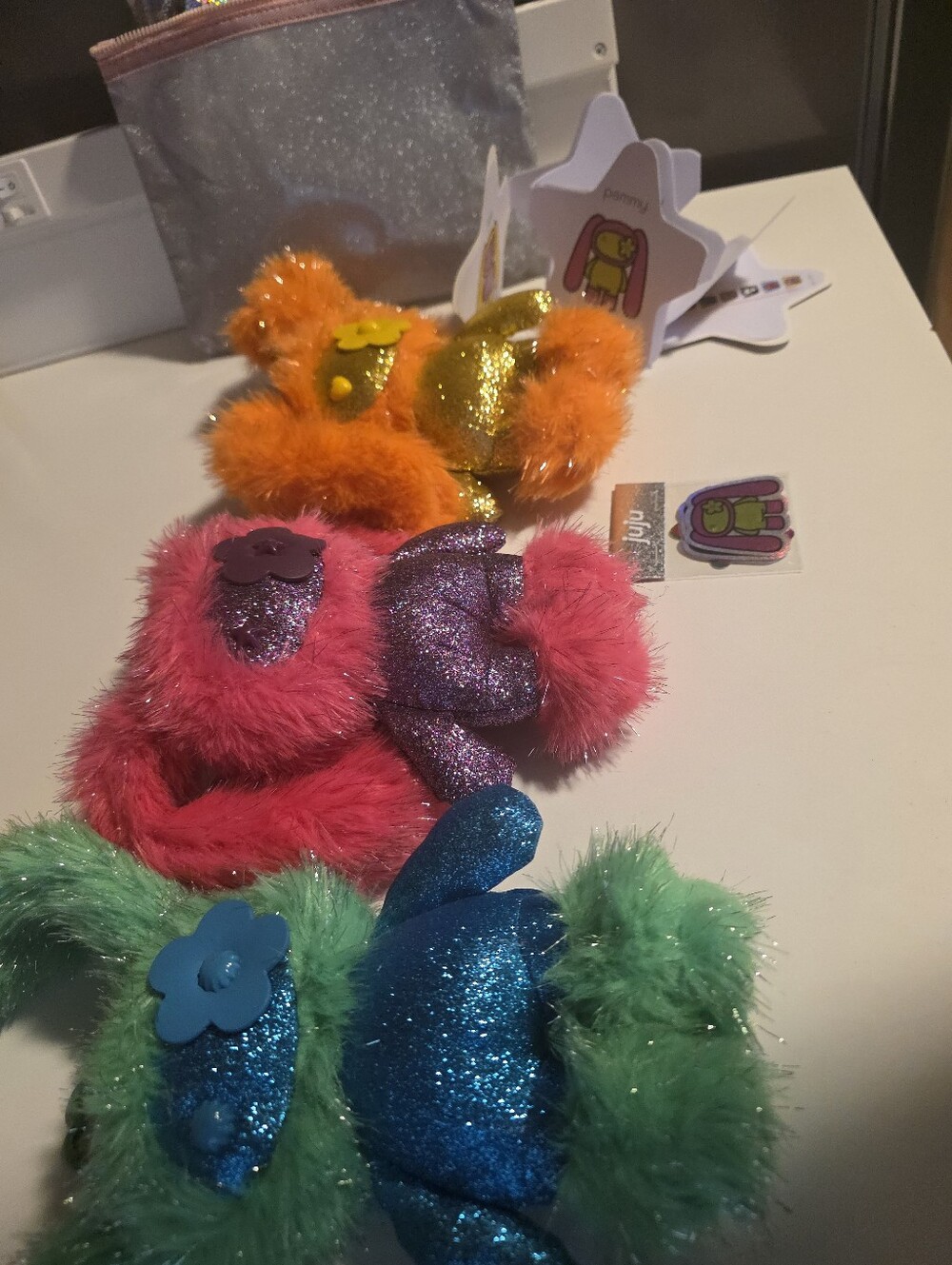 JuJu cleo Orange & Gold Glitter Plush CJ Hendry with Flower Accent - Picture 2 of 2